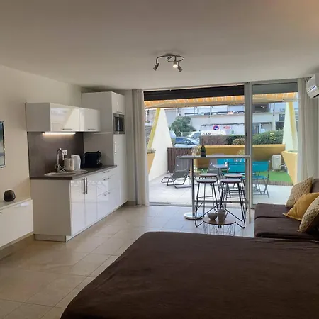 588 2 Pers Heliopolis D Rez-de-chaussee Proche * 阿格德