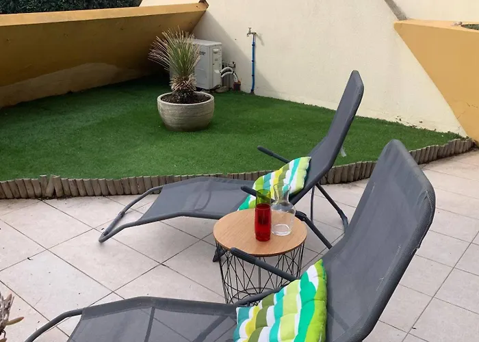 588 2 Pers Heliopolis D Rez-de-chaussee Proche 阿格德